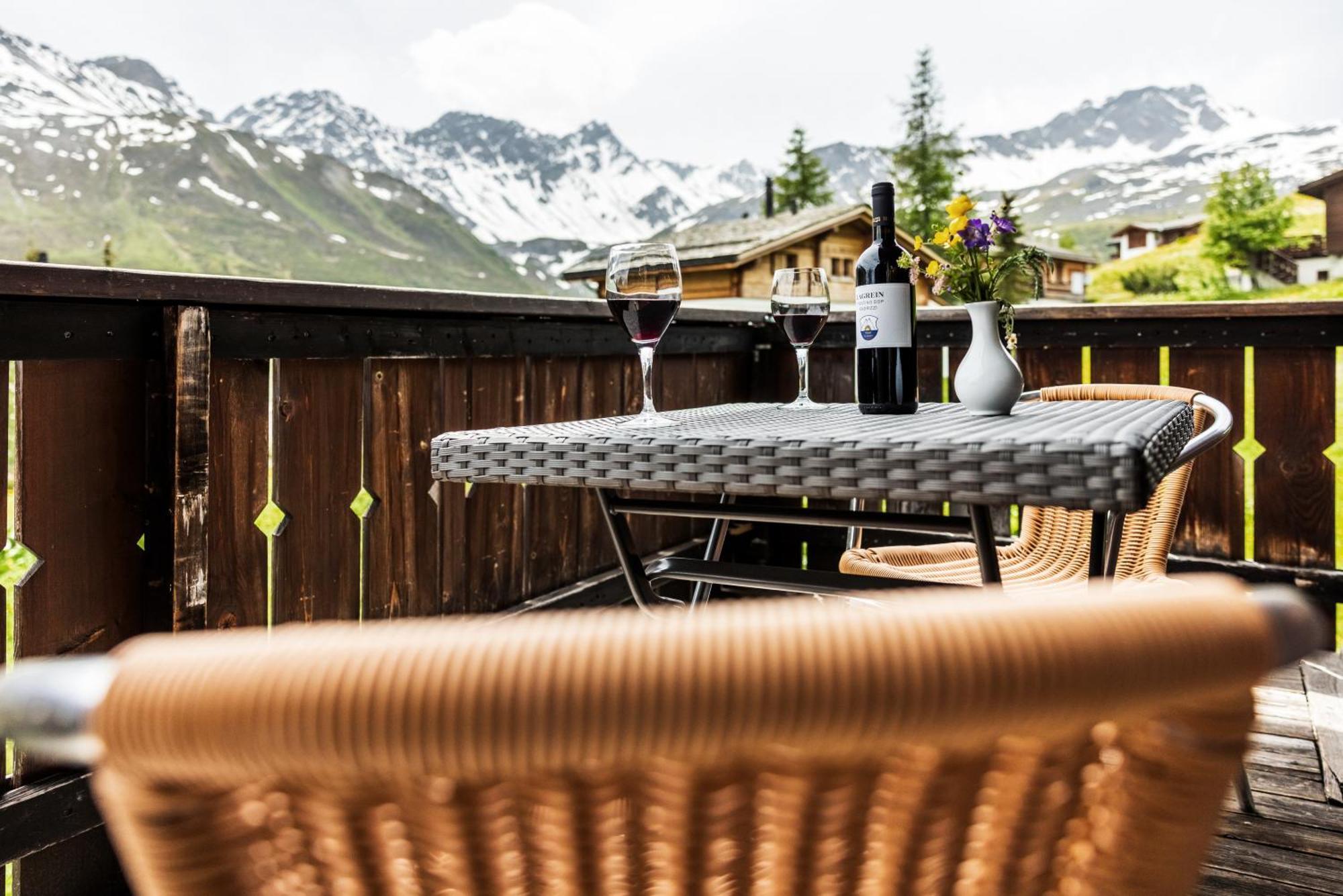 Erzhorn Hotell Arosa Exteriör bild