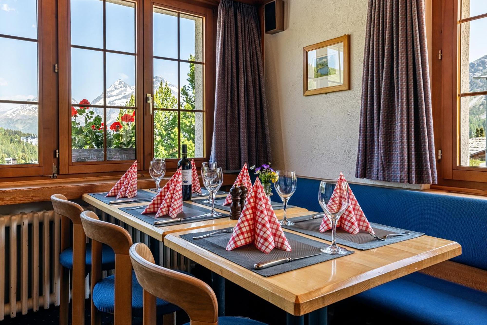 Erzhorn Hotell Arosa Exteriör bild