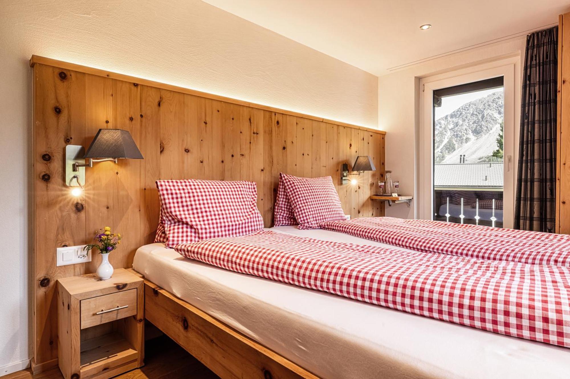 Erzhorn Hotell Arosa Exteriör bild