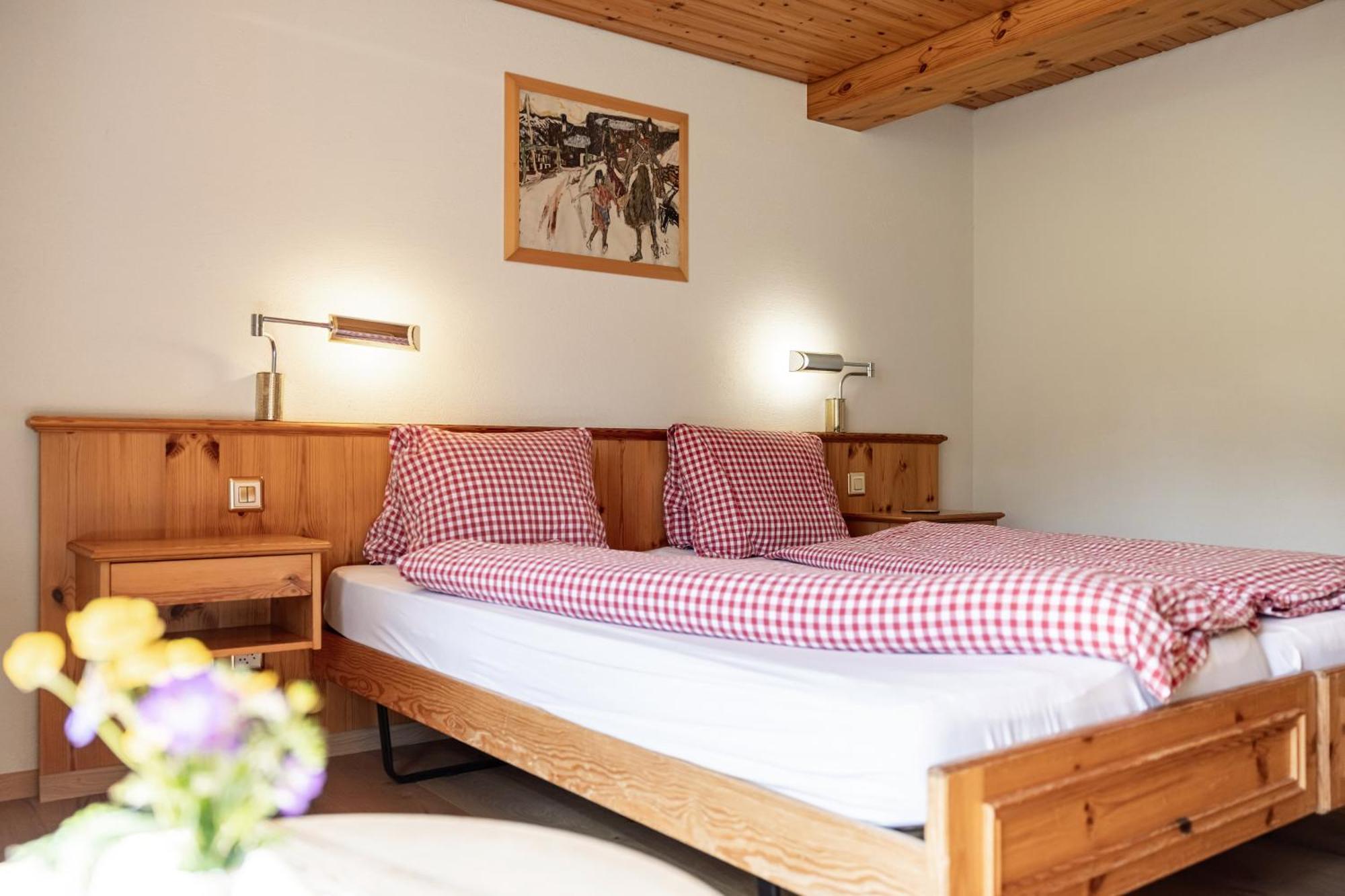 Erzhorn Hotell Arosa Exteriör bild
