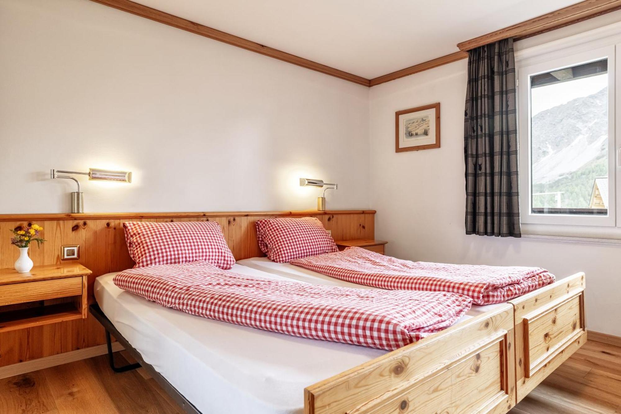 Erzhorn Hotell Arosa Exteriör bild