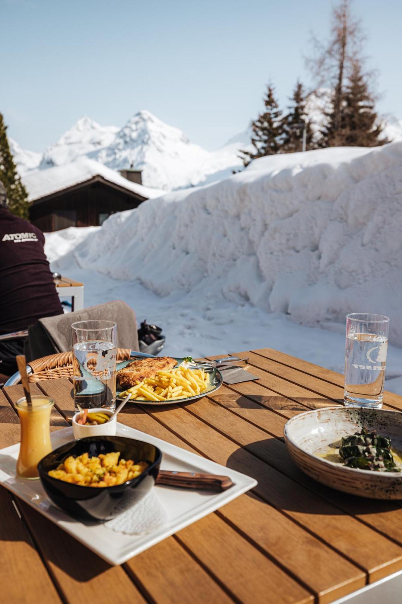 Erzhorn Hotell Arosa Exteriör bild
