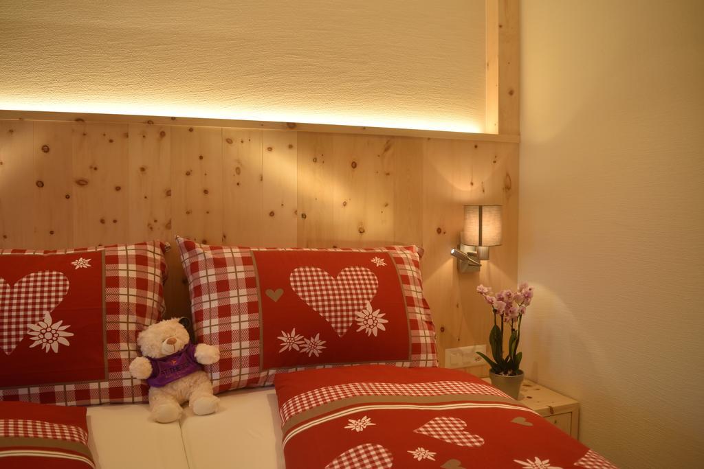Erzhorn Hotell Arosa Exteriör bild